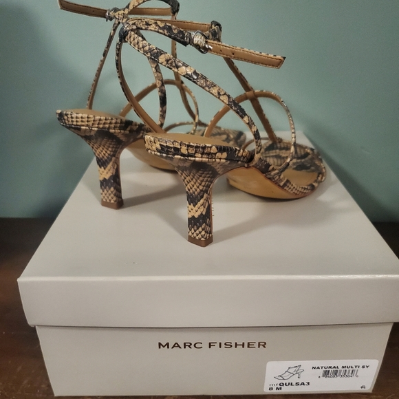 Marc Fisher heels - Picture 3 of 3